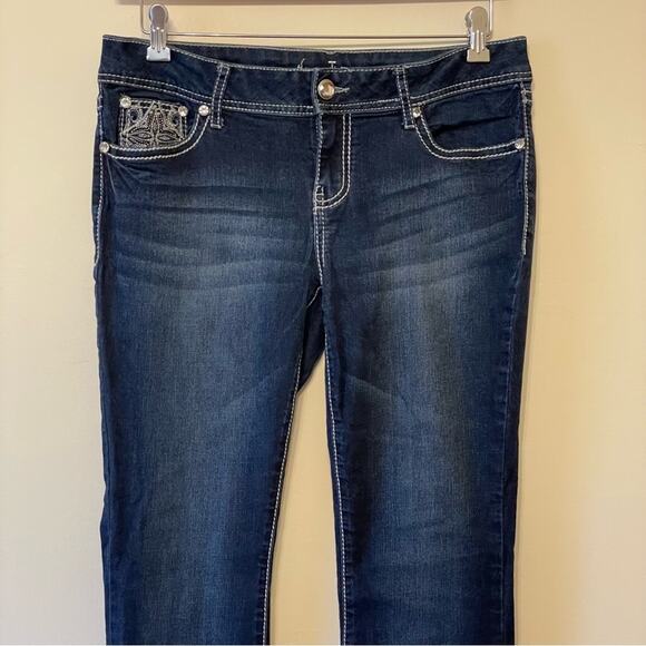 T 10 bootcut mid rise blue jeans white trendy bedazzled Bratz casual - Picture 7 of 8